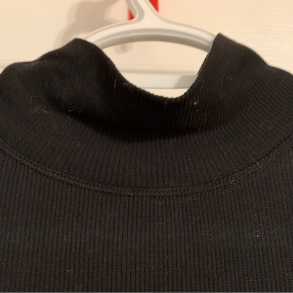 BCBG ribbed raw edge long sleeve LBD - Picture 3 of 7